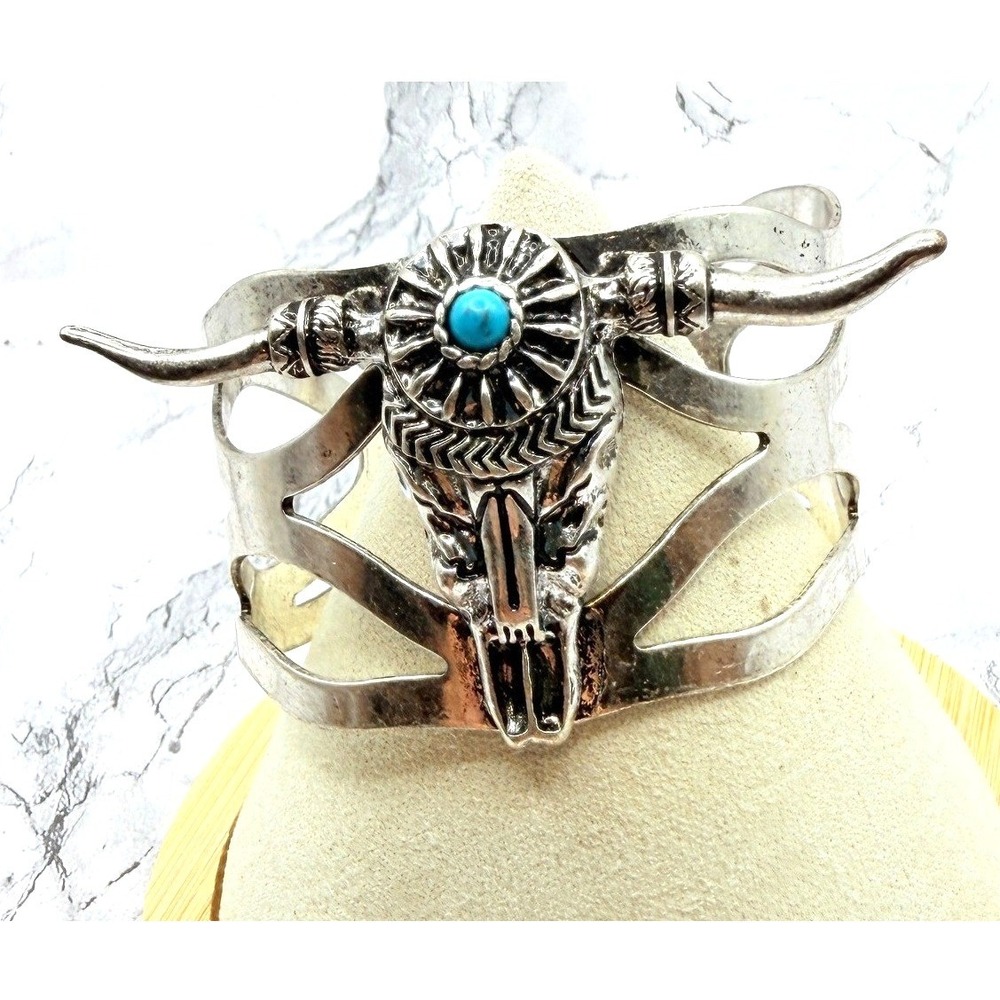 Silver Tone Longhorn Bull Skull Turquoise Open Cuff Bracelet 8 Inch